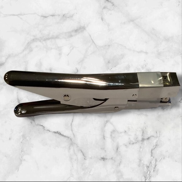 HuiSheng HS823 Heavy-Duty Metal Handheld Manual Hand Stapler For Office & School - Picture 3 of 10